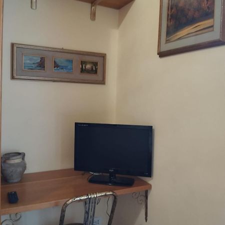 Hotel The Family House Livorno Exterior foto